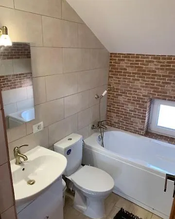Bed and Breakfast Conacul Flo'camy *